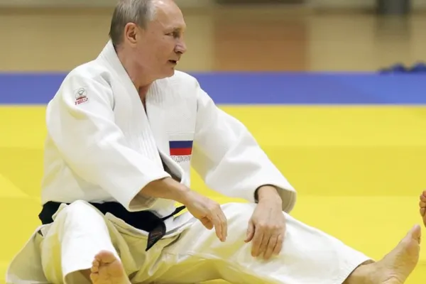 Vladimir Putin, antrenament cu echipa națională de judo a Rusiei