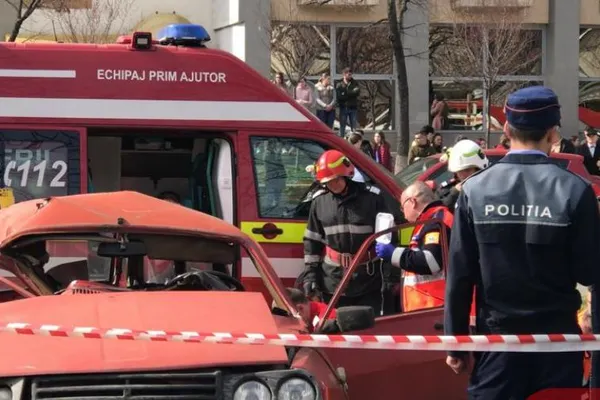 Tragedie pe străzi: două persoane și-au pierdut viața într-un accident rutier grav