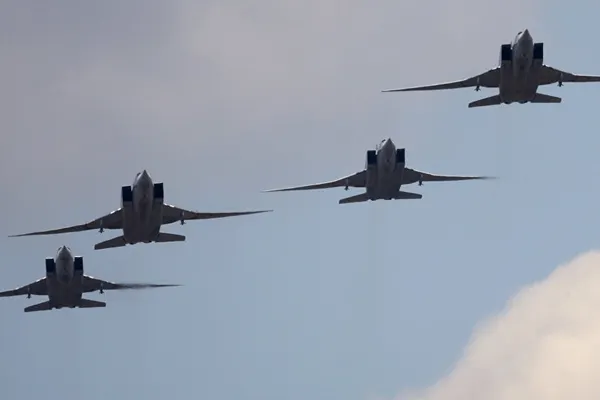 Ministerul rus al Apărării susține că a interceptat 2 bombardiere americane deasupra Mării Baltice