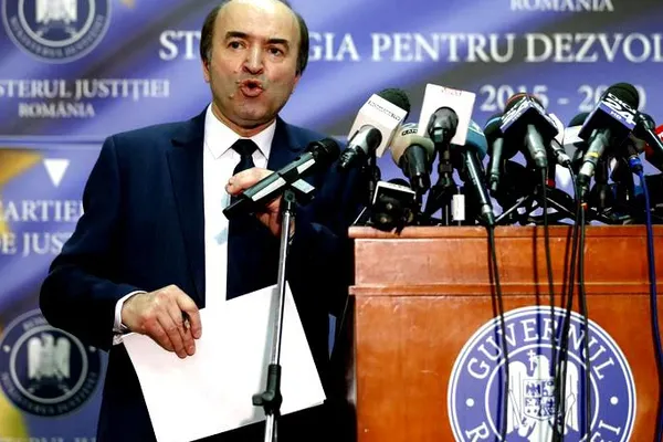 Mesaj dur pentru Toader din Parlamentul European: ,,Ești călăul unui popor întreg''