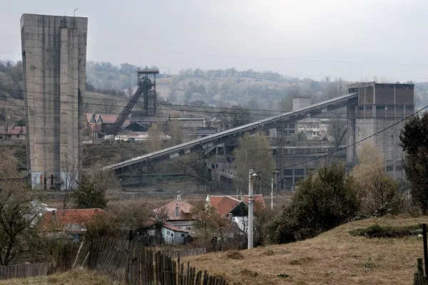 Grav accident de muncă la mina Vulcan: Un bărbat este în comă