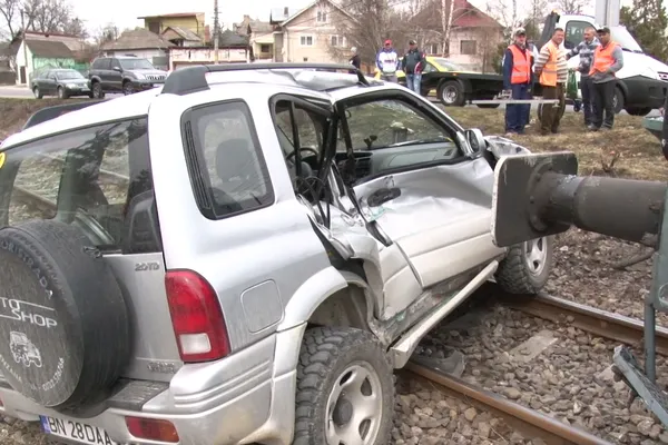Accidentul feroviar de la Pucioasa, surprins de camerele de supraveghere