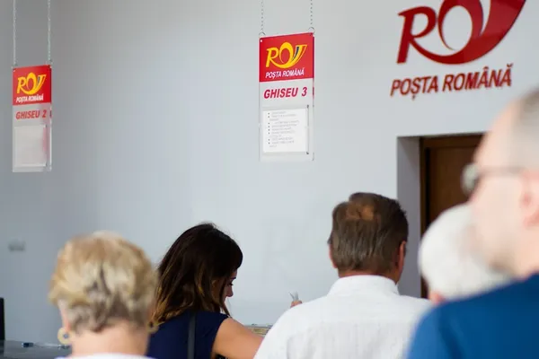 Poșta Română a făcut anunțul așteptat de milioane de pensionarii: au fost virați banii, plățile se fac la timp