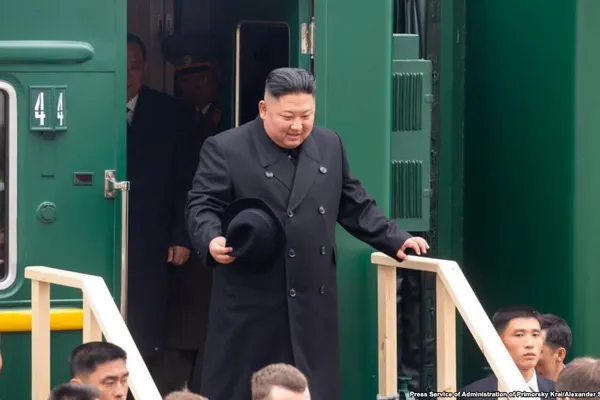 Kim Jong-un, primit cu pâine și flori în Rusia, înainte de summitul cu Vladimir Putin
