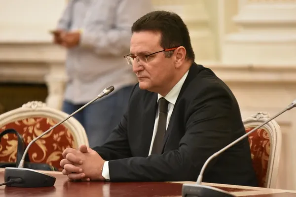 George Maior și Emil Hurezeanu, ambasadorii României în SUA și Germania, rechemați în țară de președintele Iohannis