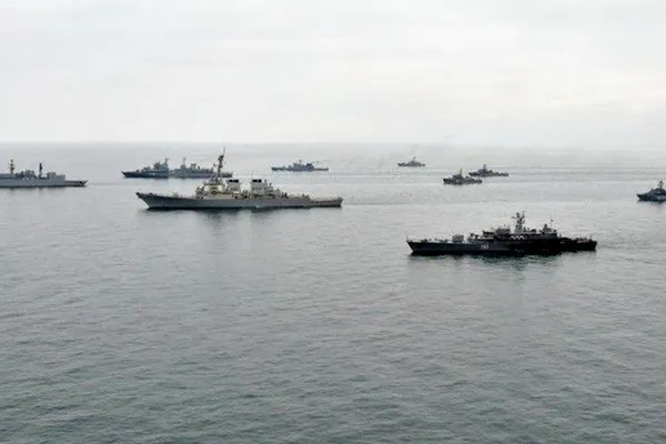 Alertă de război: Rusia a activat navele de atac şi sistemele de rachetă