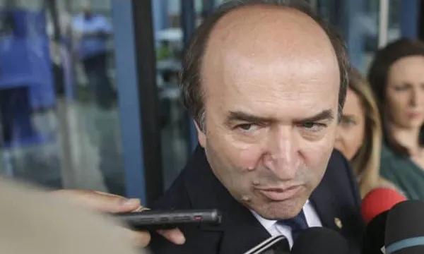 Război intern în guvern. Un ministru-cheie sare la gâtul lui Tudorel Toader