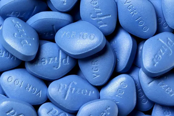 A luat viagra pentru tauri. Ce a pățit bărbatul?