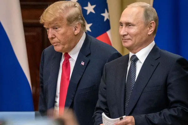 Trump și Putin au vorbit mai bine de o oră. Anunțul Casei Albe după cruciala convorbire