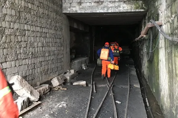 UPDATE Accident în Mina Lupeni, un miner cu arsuri grave va fi transferat la Bucureşti