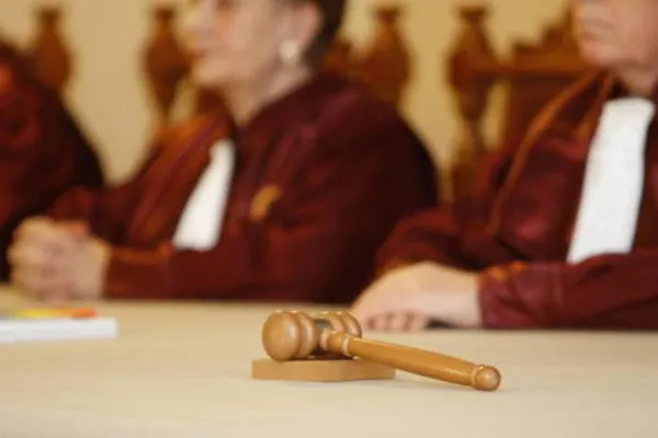 CCR despre Legea pensiilor: "Nu se înţelege cine datorează şi cine plăteşte"