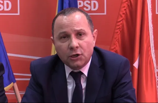 Ieșire necontrolată a președintelui PNŢCD, Aurelian Pavelescu, la Brăila! (VIDEO)