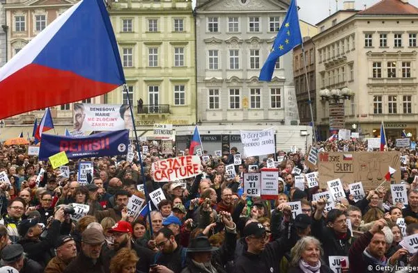 Noi proteste în Cehia împotriva ministrului Justiţiei