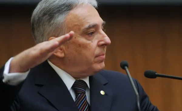 Mugur Isărescu dezvăluie ce se întâmplă cu pensiile românilor care contribuie la Pilonul II: Ne cerem scuze că n-am făcut precizarea