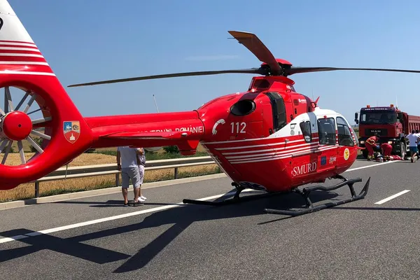 Val de accidente grave pe Autostrada Soarelui de Rusalii. Elicopterul SMURD, în acțiune