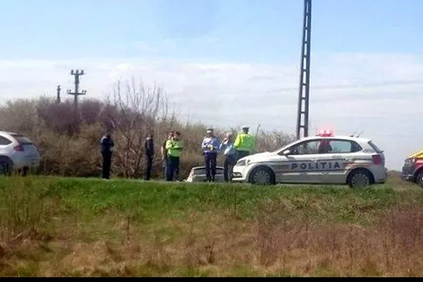 Accident violent în Timiş, un microbuz s-a ciocnit cu un automobil