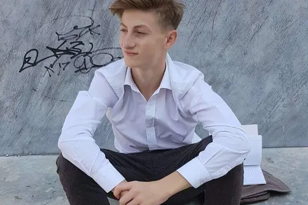 Adolescentul ars în accidentul de la podul CFR Herăstrău, transferat în Belgia