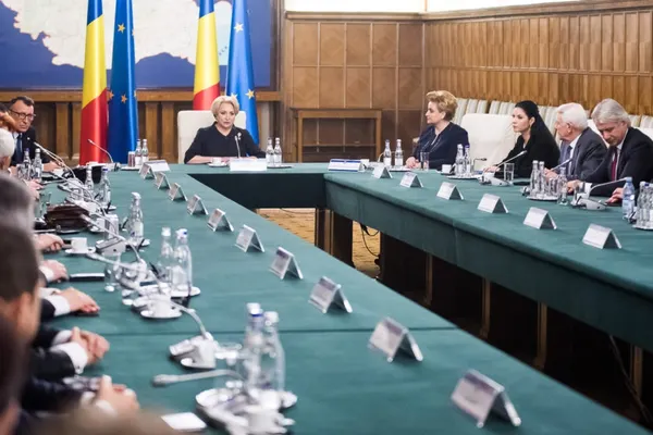 Bombele din Codul Administrativ. O nouă ordonață controversată, pe masa Guvernului Dăncilă