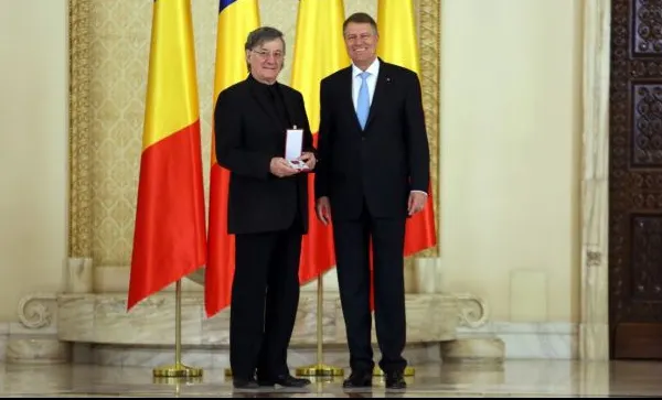 Iohannis e alături de actori, dezastrul din cultură e opera Guvernului incompetent
