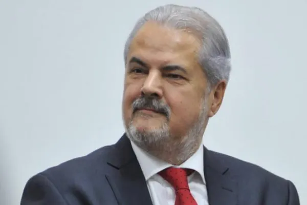Adrian Năstase, premierul care a vândut Petrom, ironic: Uniunea Europeană se dezmembrează - În curând vom avea un leadership american