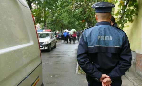 Focuri de armă trase de polițiști! Un bărbat a fost împușcat