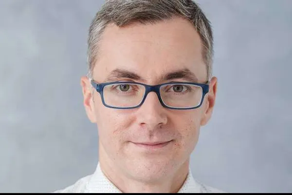 Stelian Ion invocă ”trei probleme stringente” pentru susținerea unui nou guvern