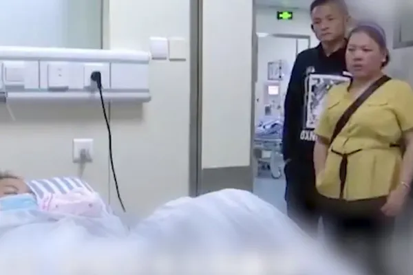 Părinții au cancer. Fiica, lupus. Fiind săraci, au tras la sorți să vadă cine va trăi. Ce a urmat