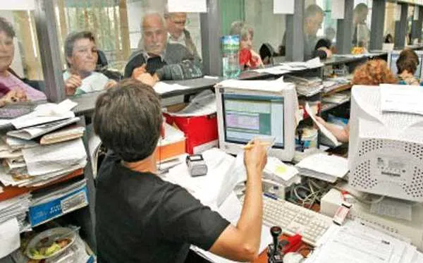 Veste bună pentru bugetari! Guvernul a aprobat minivacanța de Sfânta Maria