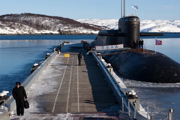 Alertă la Kremlin. Submarin al Armatei ruse, în flăcări: 14 morți