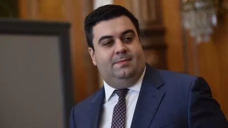 Răzvan Cuc, implicat într-un accident rutier. Ministrul Transporturilor, dus de urgență la Floreasca