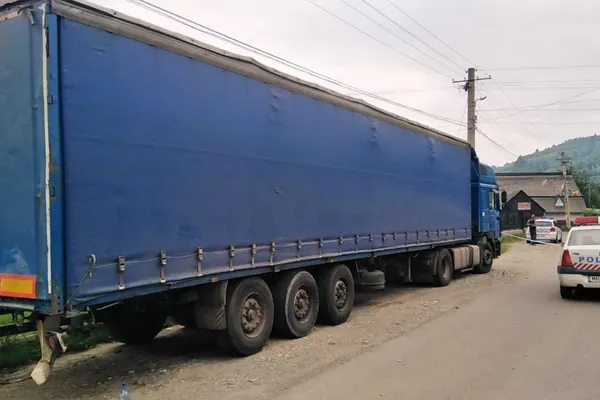 Cum s-a întâmplat accidentul în care 4 tineri și-au pierdut viața + imagini cu maşina distrusă