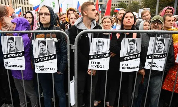 Protest uriaș la Moscova, cu sute de mii de oameni