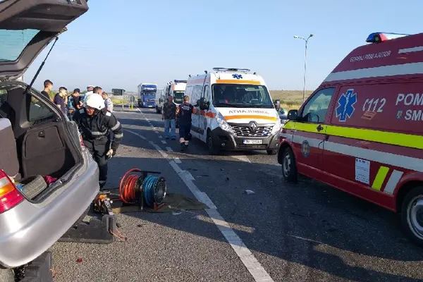Accident grav pe Centura Capitalei - 2 persoane încarcerate, 4 răniți - un tir și trei autoturisme, implicate