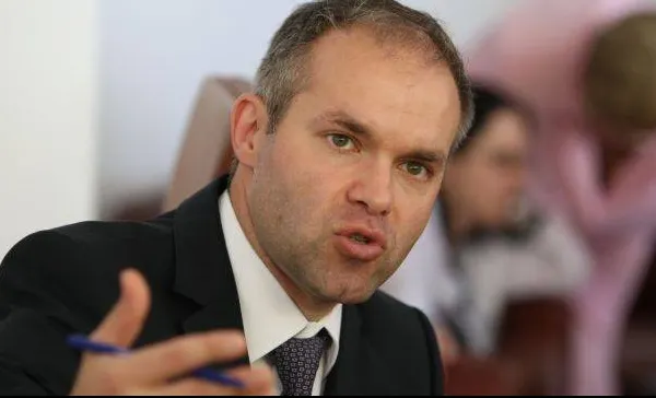 Funeriu exclude varianta de a se retrage din cursa pentru președinție și se vede în finală cu Nicușor Dan