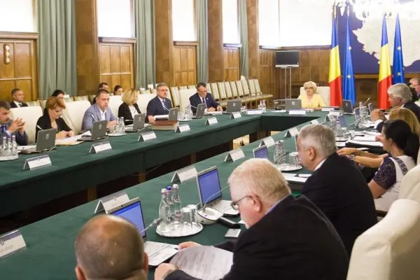 Rectificarea bugetară scindează coaliția. Proiectul întârzie să ajungă pe masa guvernului