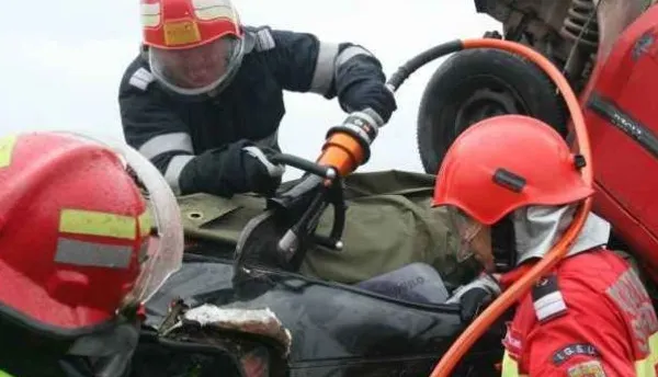 Accident mortal. Un tânăr de 22 de ani și-a găsit sfârșitul în trafic