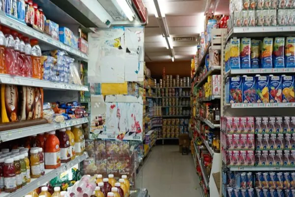 Românii, loviți de scumpiri. Avem cea mai mare rată anuală a inflației din UE
