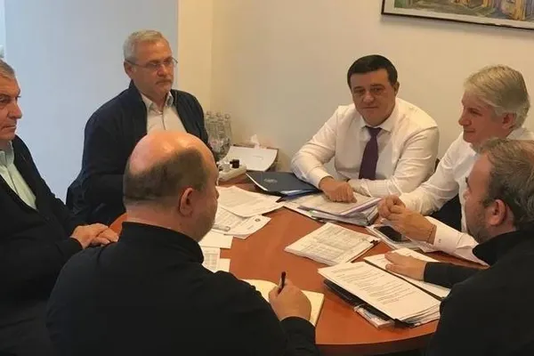 Tăriceanu îi dă un ultimatum lui Dăncilă: Până pe 20 august să vină cu un nou program de guvernare