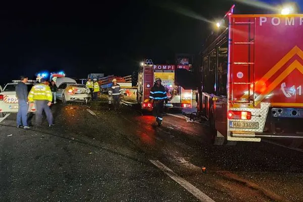 Accident cumplit cu trei mașini pe autostradă: Un om a murit și alți trei au ajuns la spital
