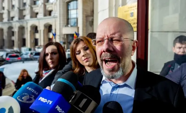 CNCD s-a autosesizat după ce Aurelian Bădulescu l-a comparat pe șeful statului cu Hitler