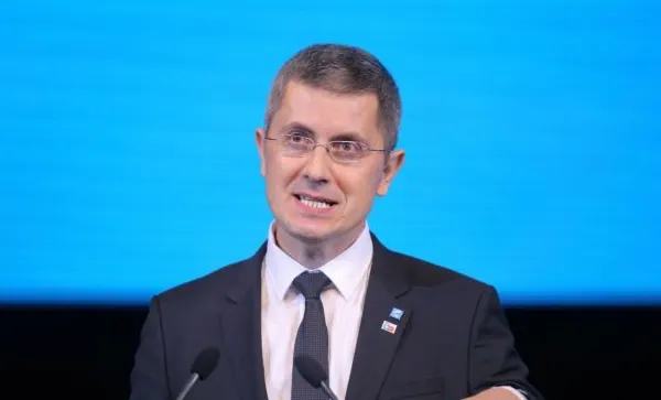 Reacție dură a UDMR. "Barna se comportă ca un copil mic!"