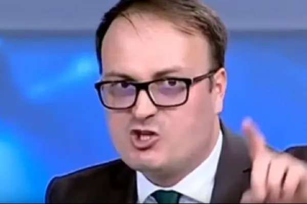 Cumpănașu nu a terminat facultatea. Reacție ireală, în direct la Realitatea TV