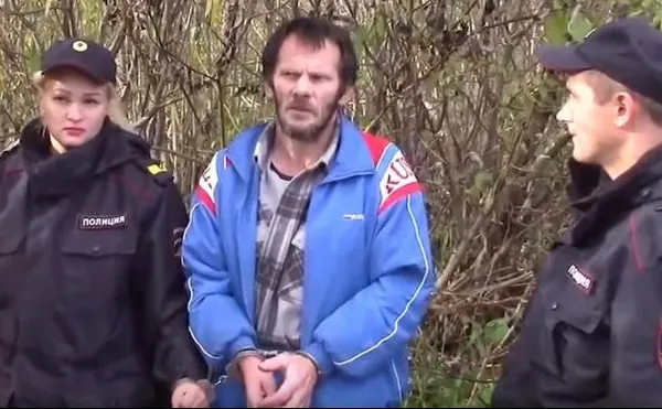 Un bărbat din Rusia și-a mâncat "tovarășii de beție". Câte victime a făcut canibalul