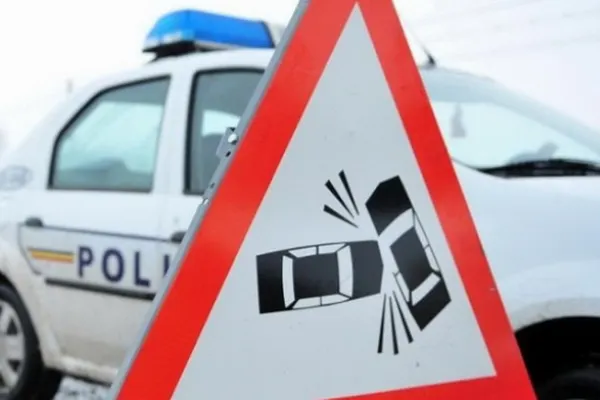Accident pe DN 64 în Vâlcea. Opt persoane au fost rănite