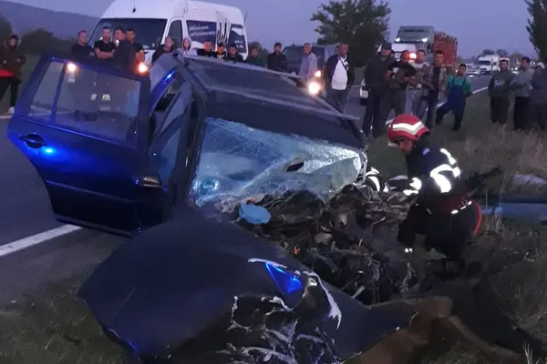 Măcel pe șosele în ultimele două zile: 19 persoane au murit, iar 33 au fost rănite grav în accidente