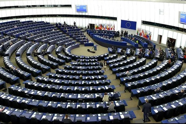 Tensiuni în Parlamentul European. Viitorii comisari europeni „cu probleme” vor fi blocați
