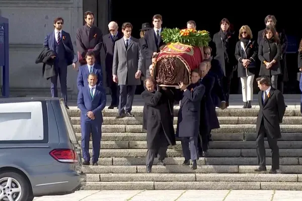 Trupul fostului dictator spaniol Francisco Franco a fost exhumat