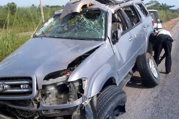 Nouă profesori au murit într-un accident înfiorător