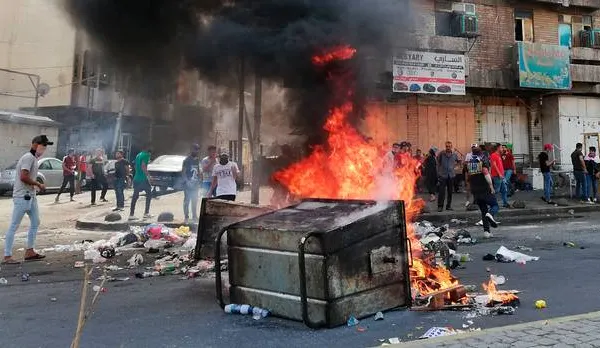 Stare de asediu la Bagdad: 9 morți în urma protestelor masive