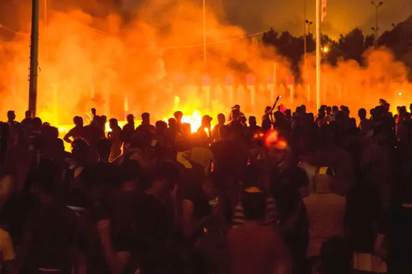 42 de morți și mii de răniți în protestele pentru o viață mai bună în Irak: ”Premierul e un vierme”